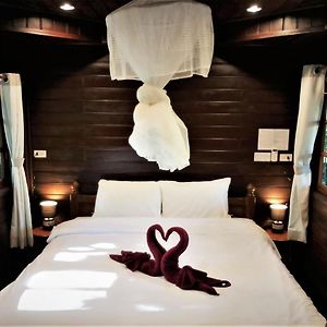 Standard Zimmer mit Kingsize-Bett